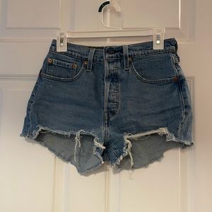 Vintage Levi’s 501 cutoff shorts